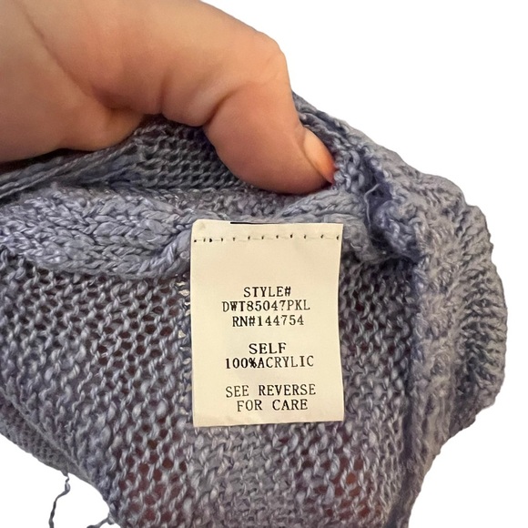 Pink Lily Blue White Star Sweater Distressed Summer Cover Up Size Medium - Picture 7 of 9